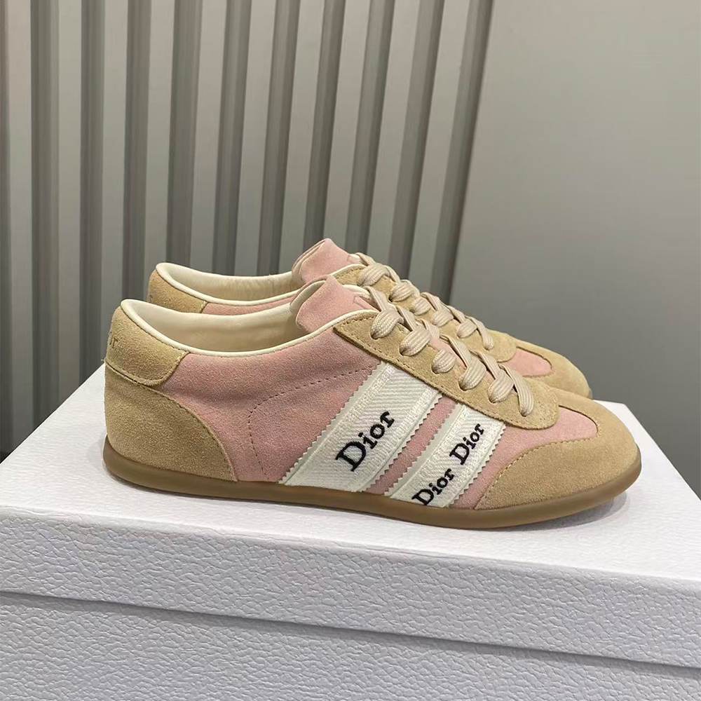 D10r Ribbon Sneaker